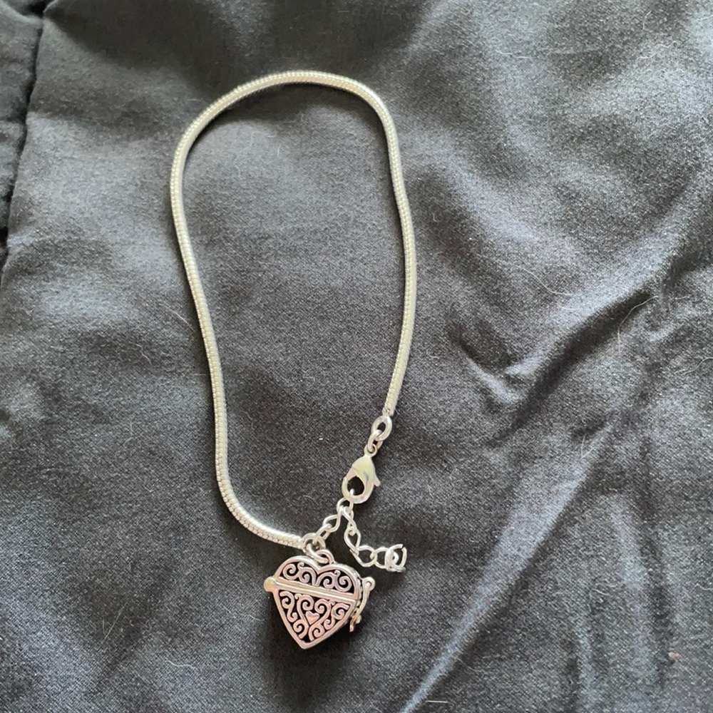 New Silver Heart Charm Bracelet